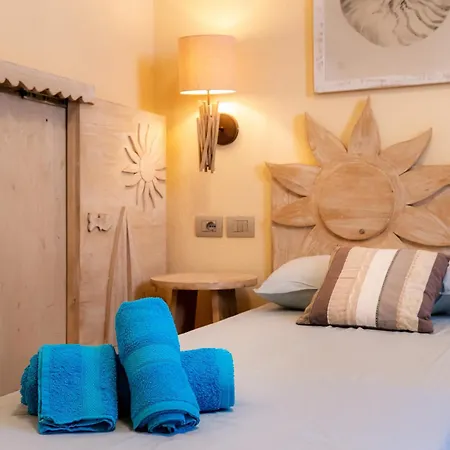 Villa Nous Village *