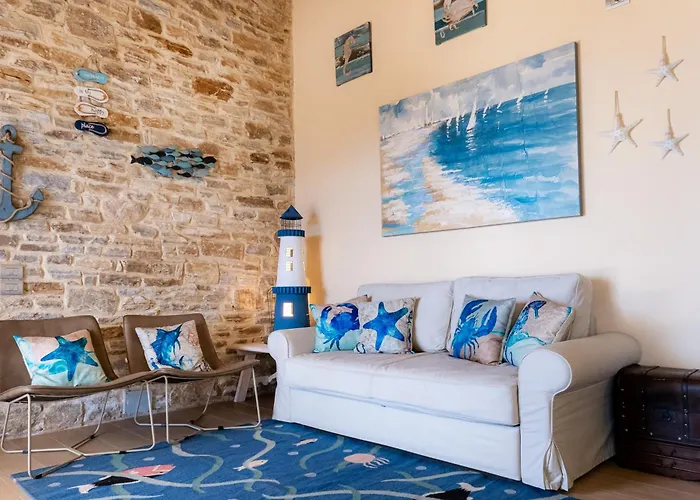 Nous Village ヴィラ Alikí