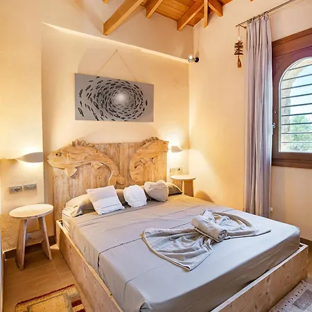 Villa Nous Village *