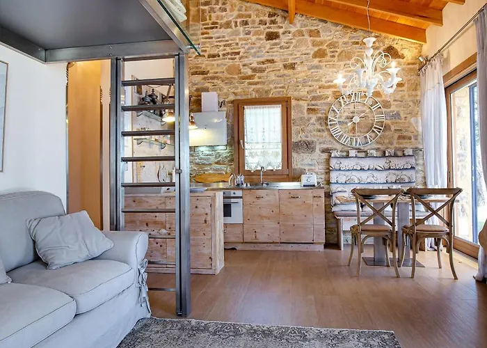 Nous Village * Alikí