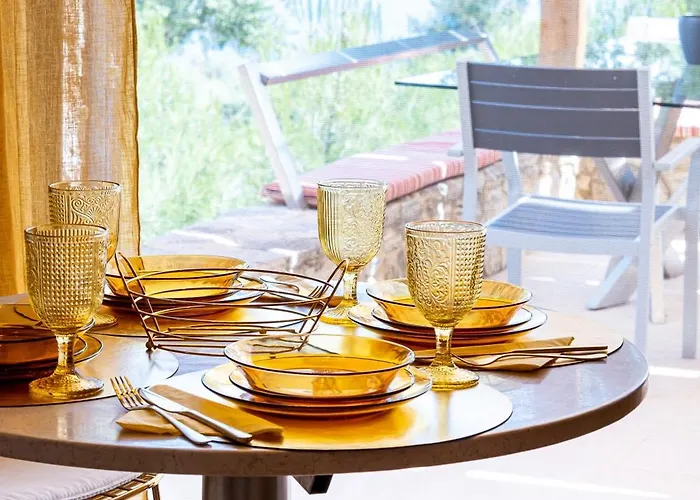 ヴィラ Nous Village Alikí